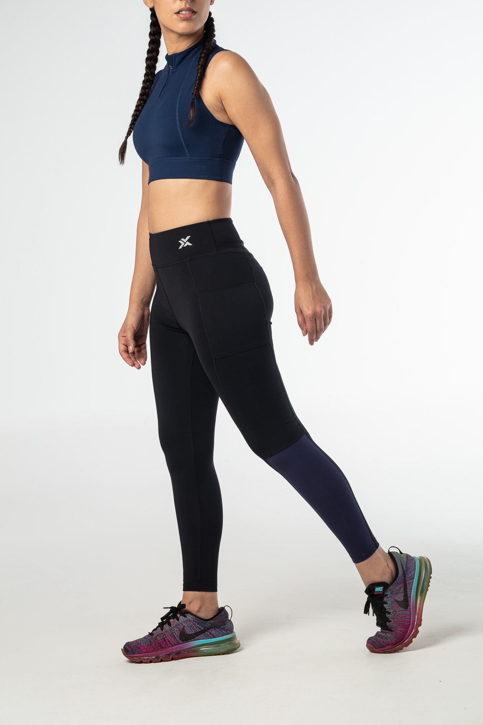 Elevate Two-Tone Leggings - Black and Dark Navy