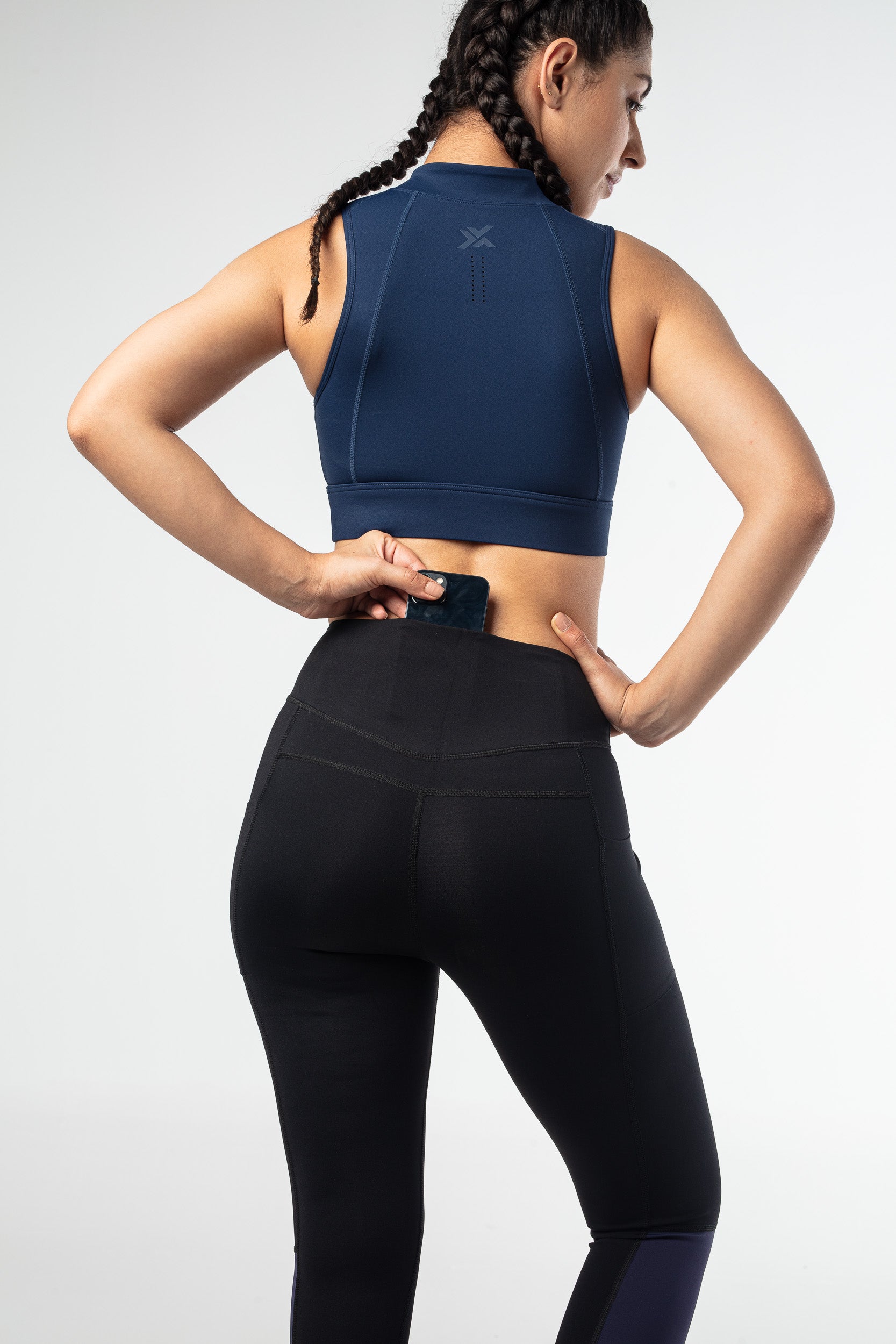 Elevate Two-Tone Leggings - Black and Dark Navy