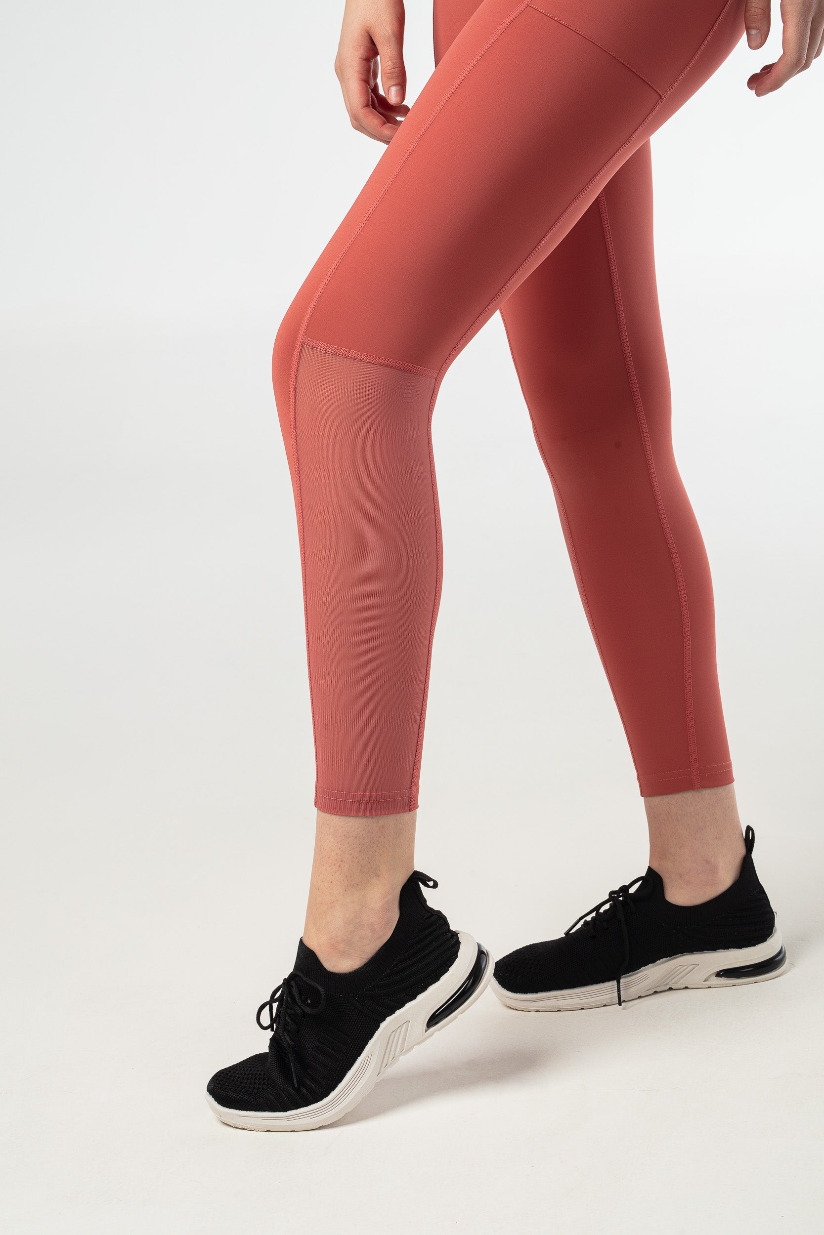 Elevate Meshed Leggings - Blush