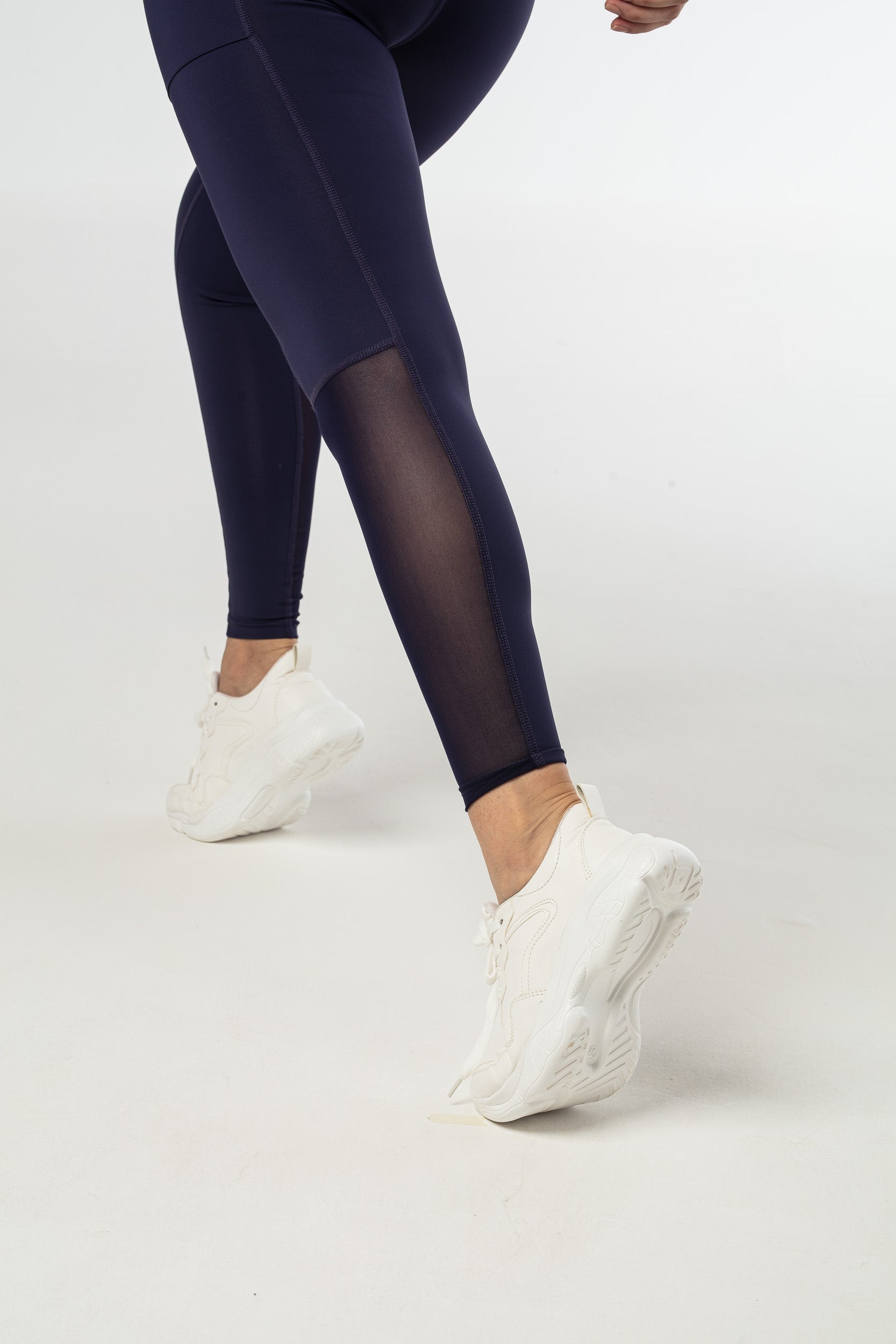 Elevate Meshed Leggings - Dark Navy